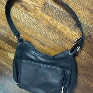 Wilsons leather Black Leather Womens Shoulder Bag